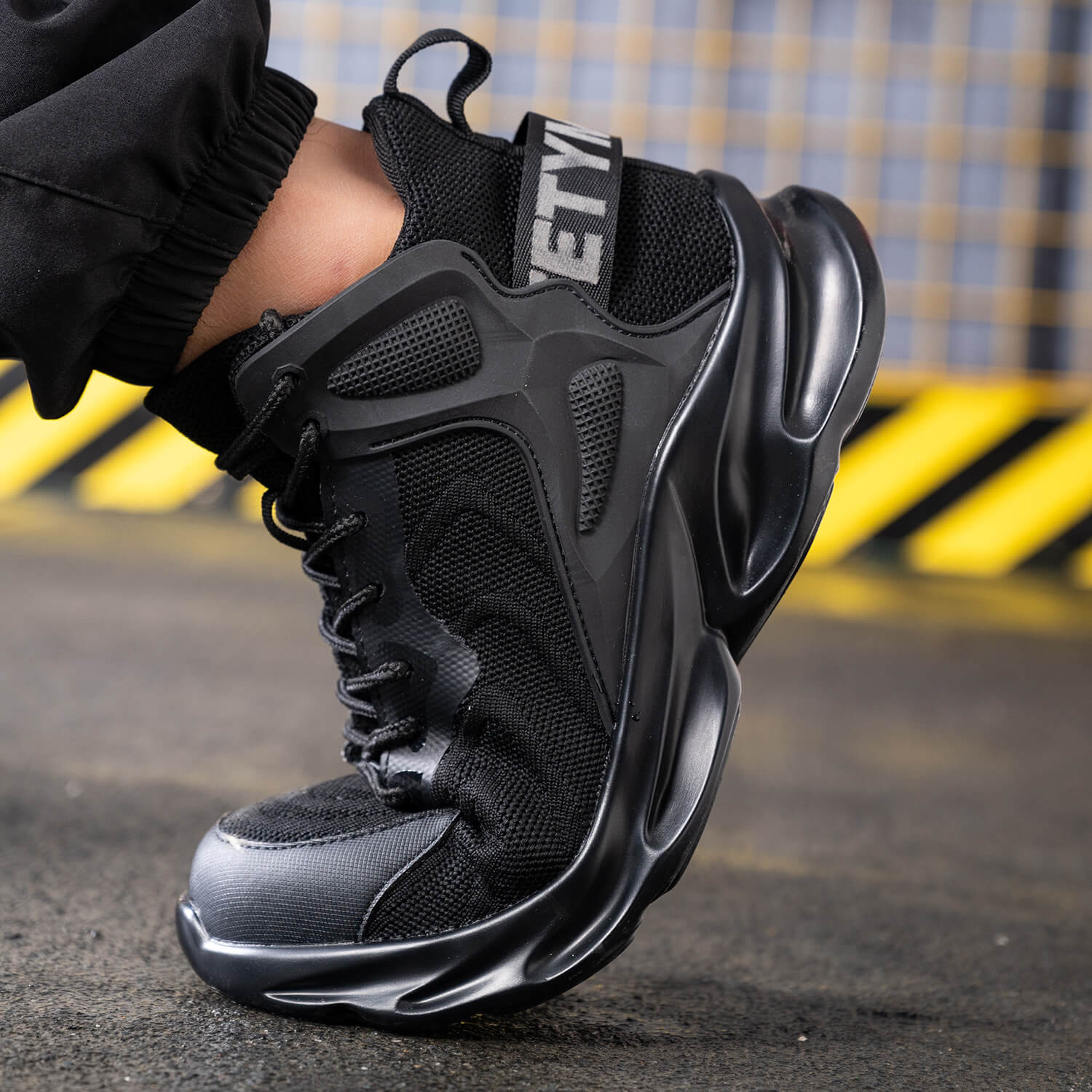 QD Composite Toe Comfortable Work Shoes