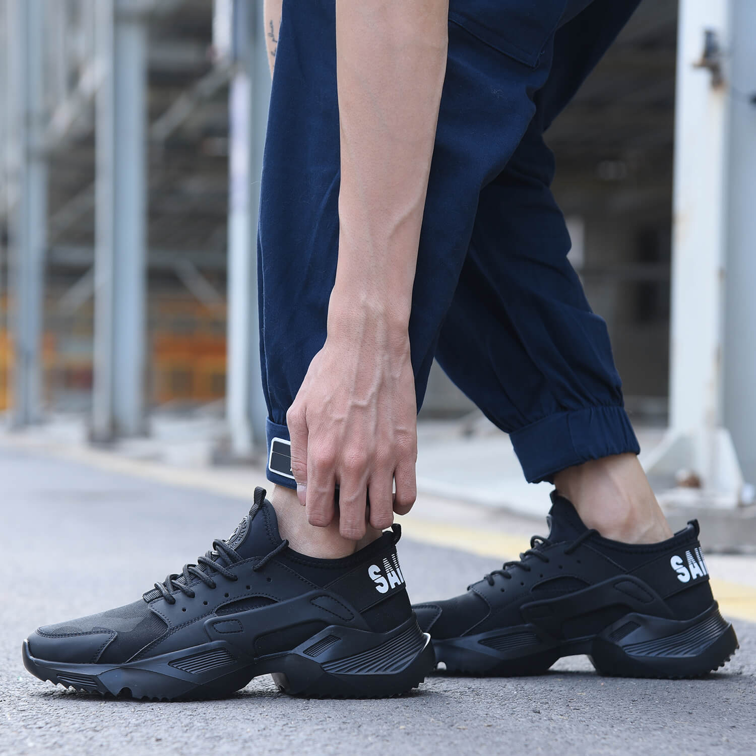 QD Steel Toe Lightweight Work Sneakers