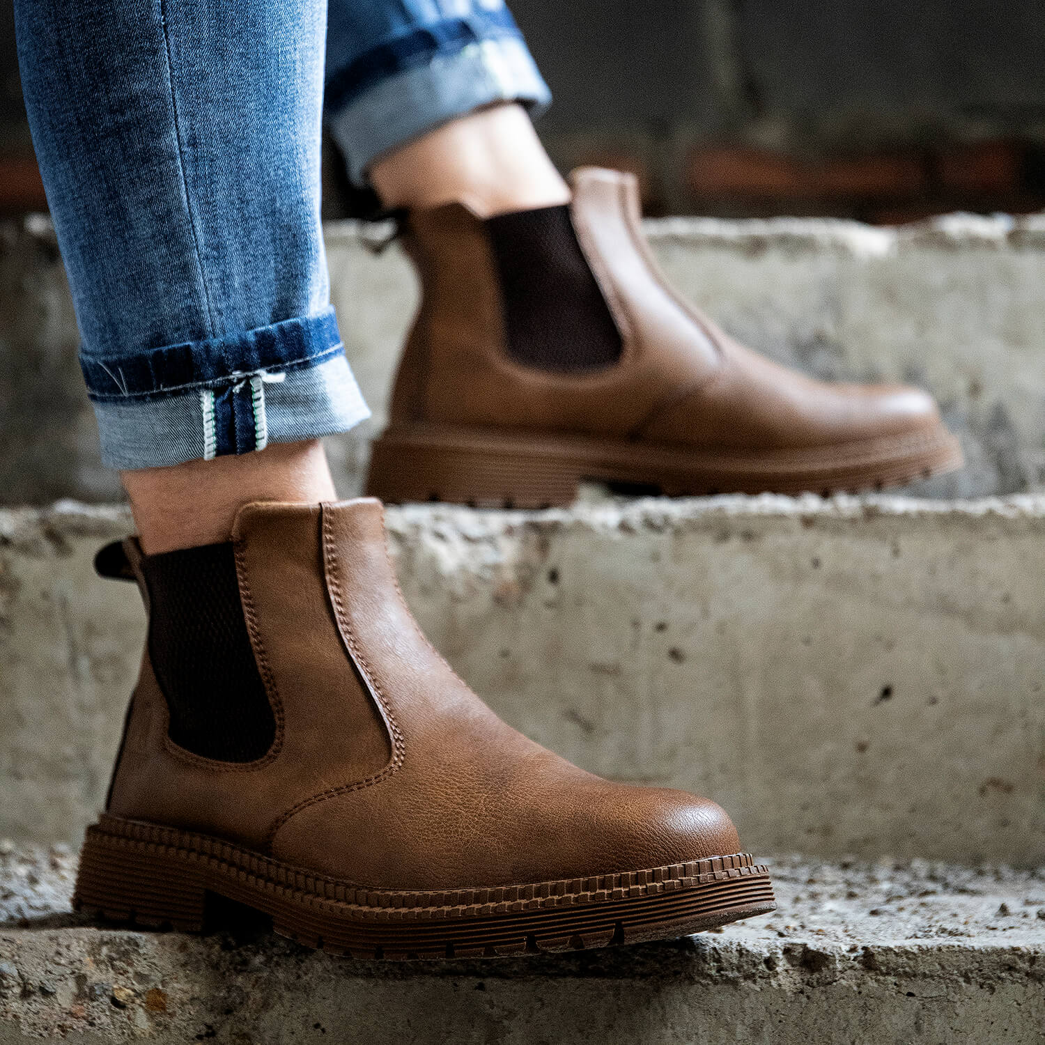 QD Waterproof Slip-On Steel Toe Boots