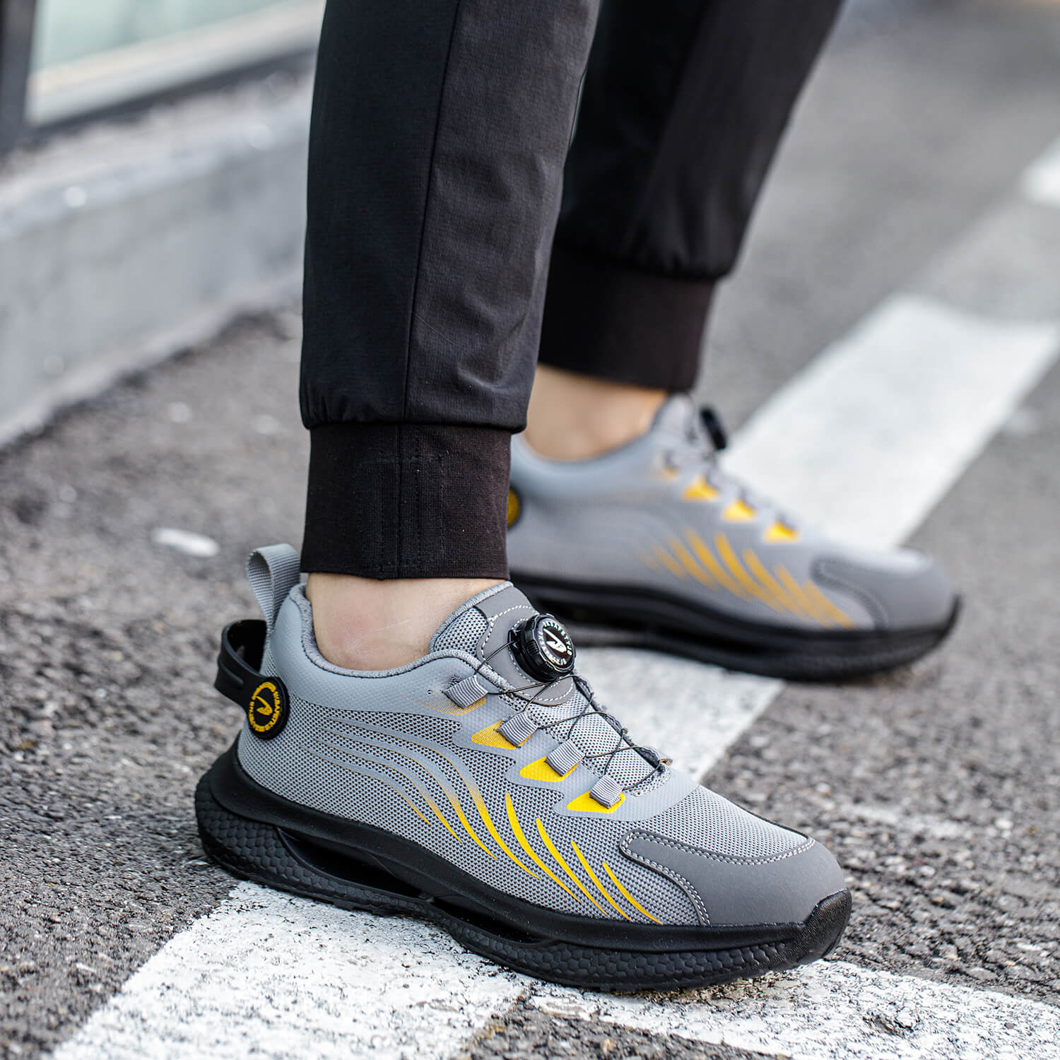 QD Knob Lacing Steel Toe Work Sneakers