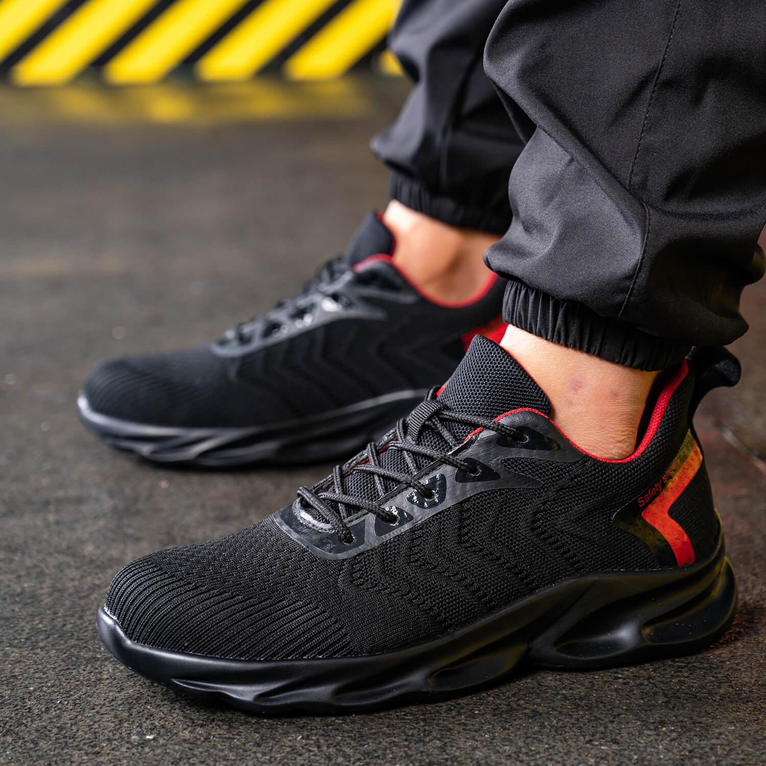 QD Composite Toe Lightweight Work Sneakers